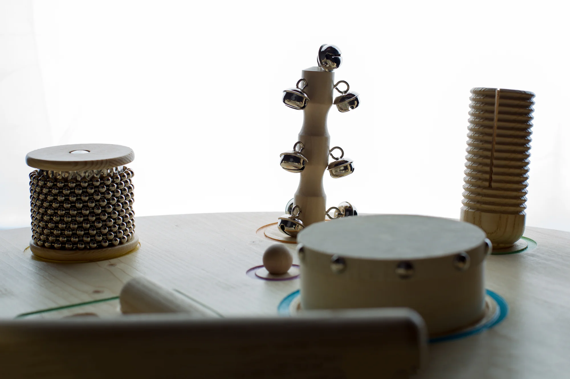 SHAKE-ASTICK Round music table - Image 3