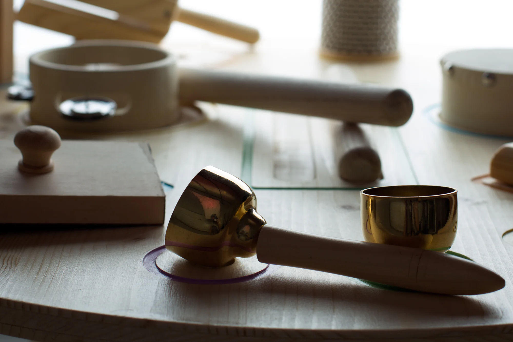 SHAKE-ASTICK Round music table - Image 5