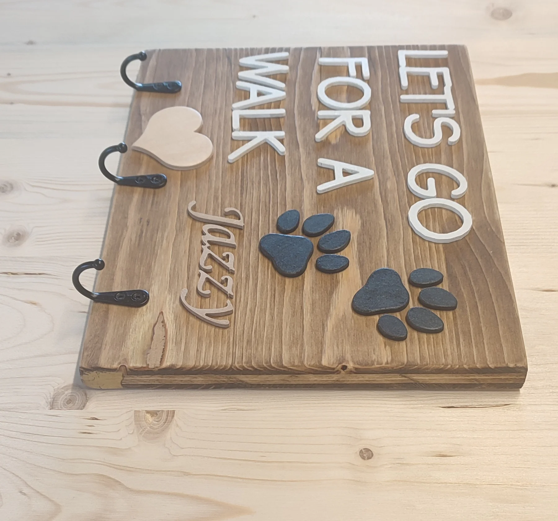 WOODEN SIGN PERSONALIZED WITH LEASH HANGERS - Image 3
