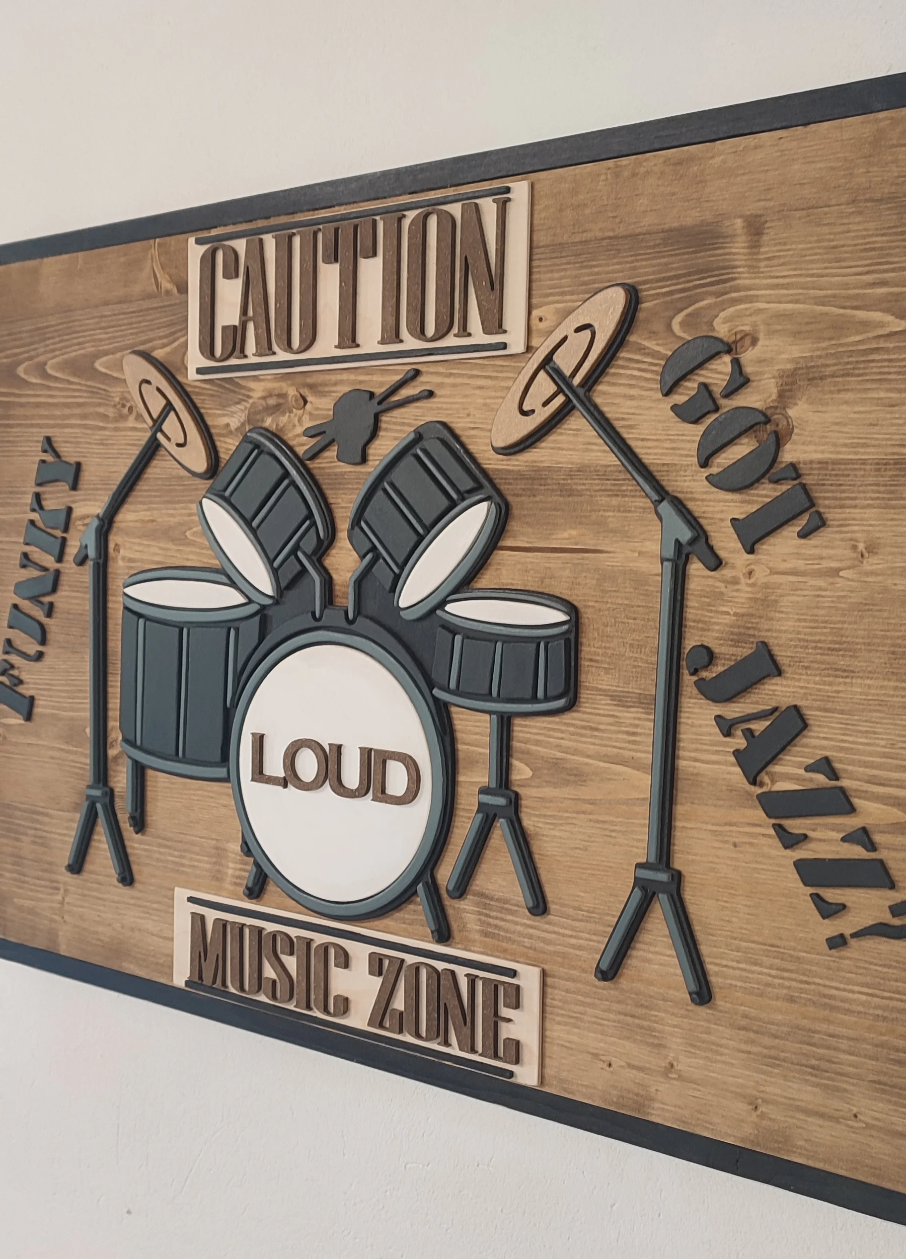 WOODEN WALL DECORATION DRUMMER - Image 3